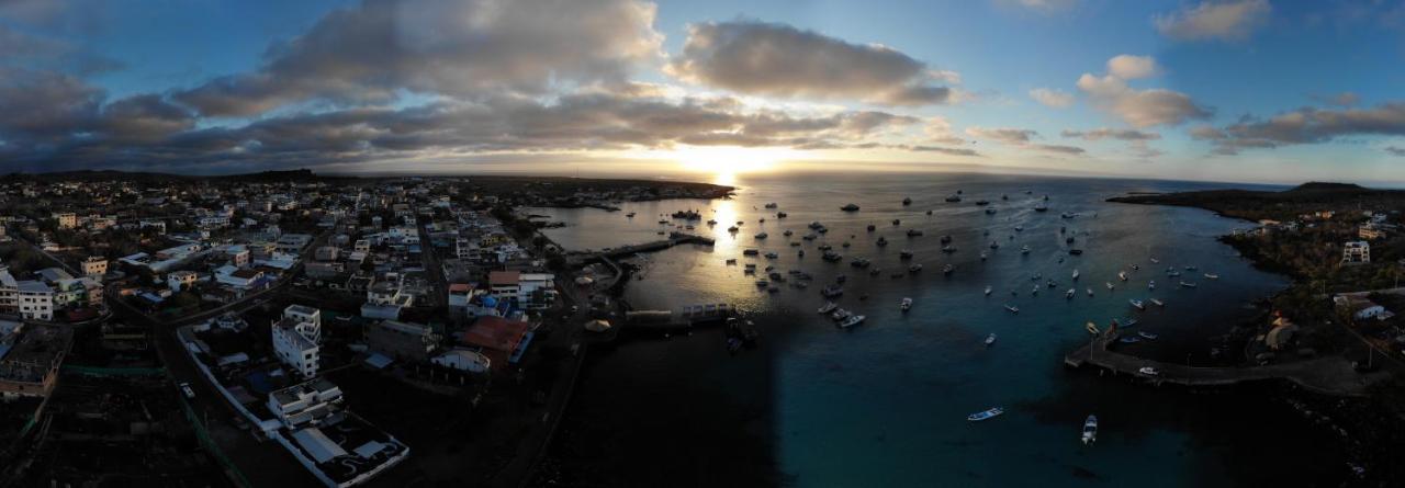 Galapagos Sunset Hotel 푸에르토 바케리조 모레노 외부 사진