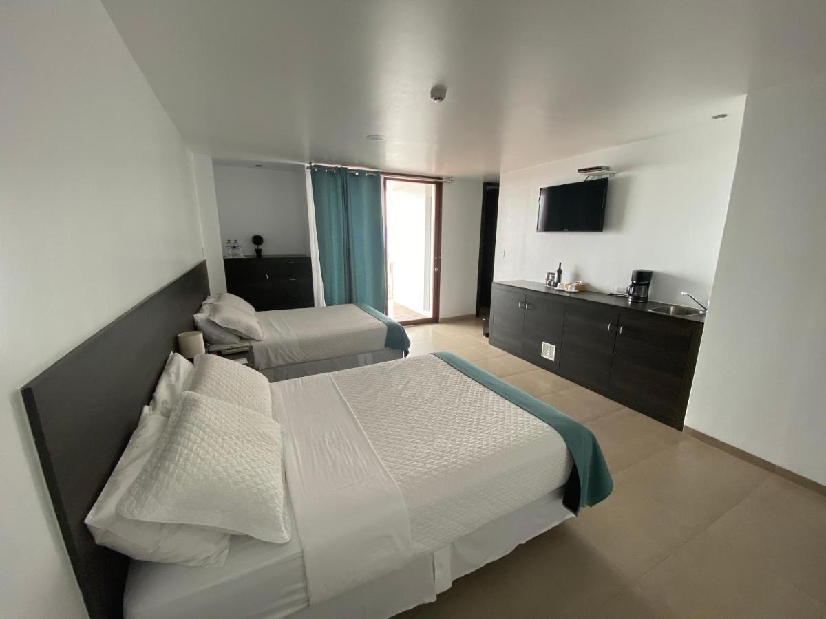 Galapagos Sunset Hotel 푸에르토 바케리조 모레노 외부 사진