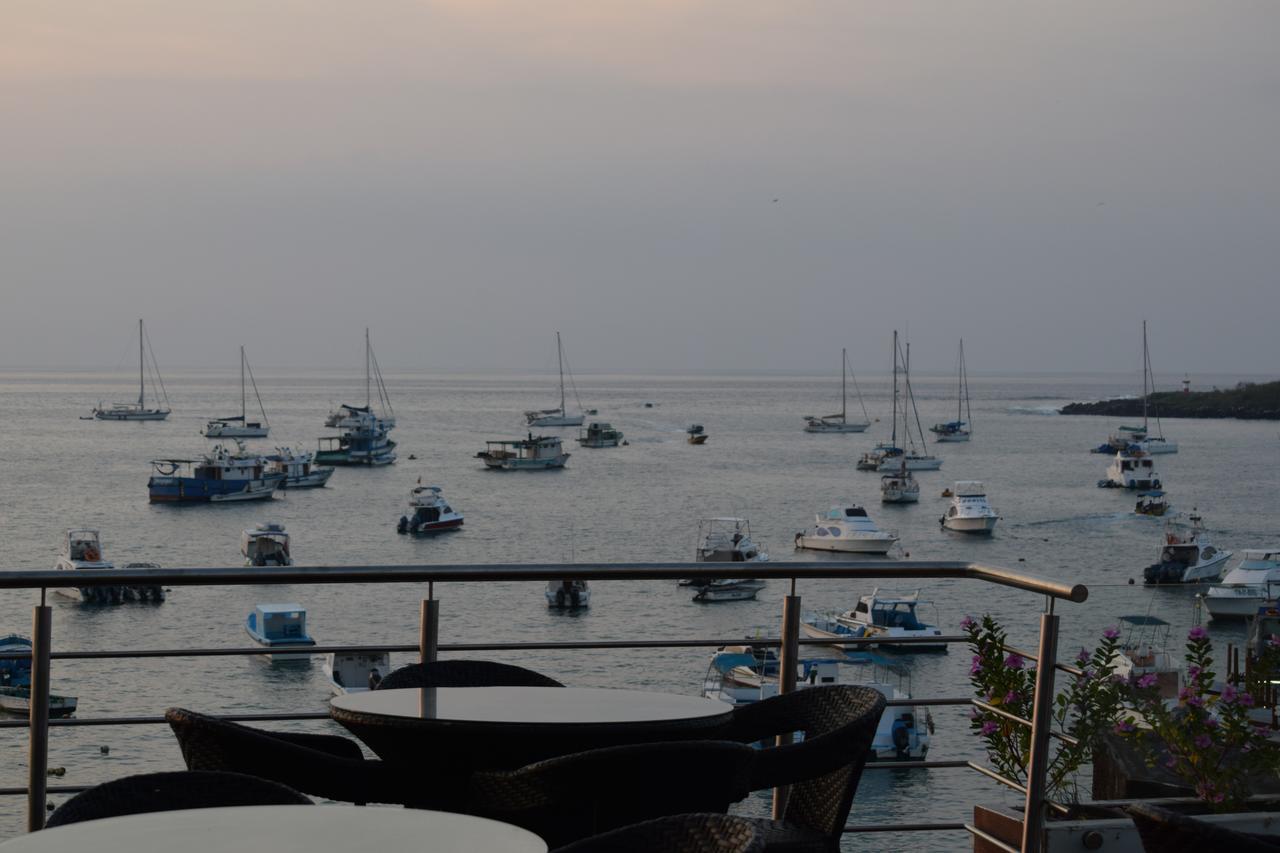 Galapagos Sunset Hotel 푸에르토 바케리조 모레노 외부 사진