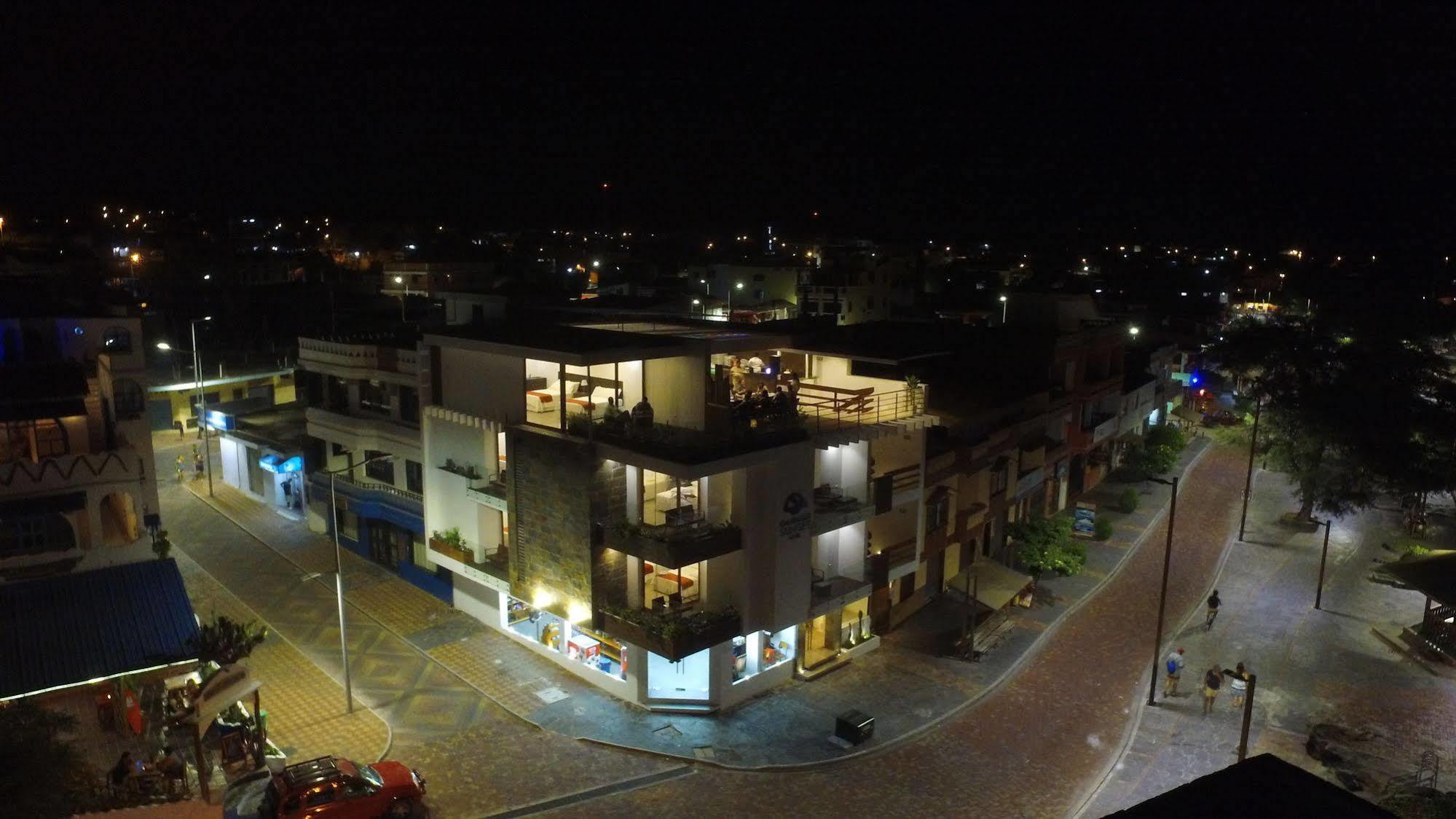 Galapagos Sunset Hotel 푸에르토 바케리조 모레노 외부 사진