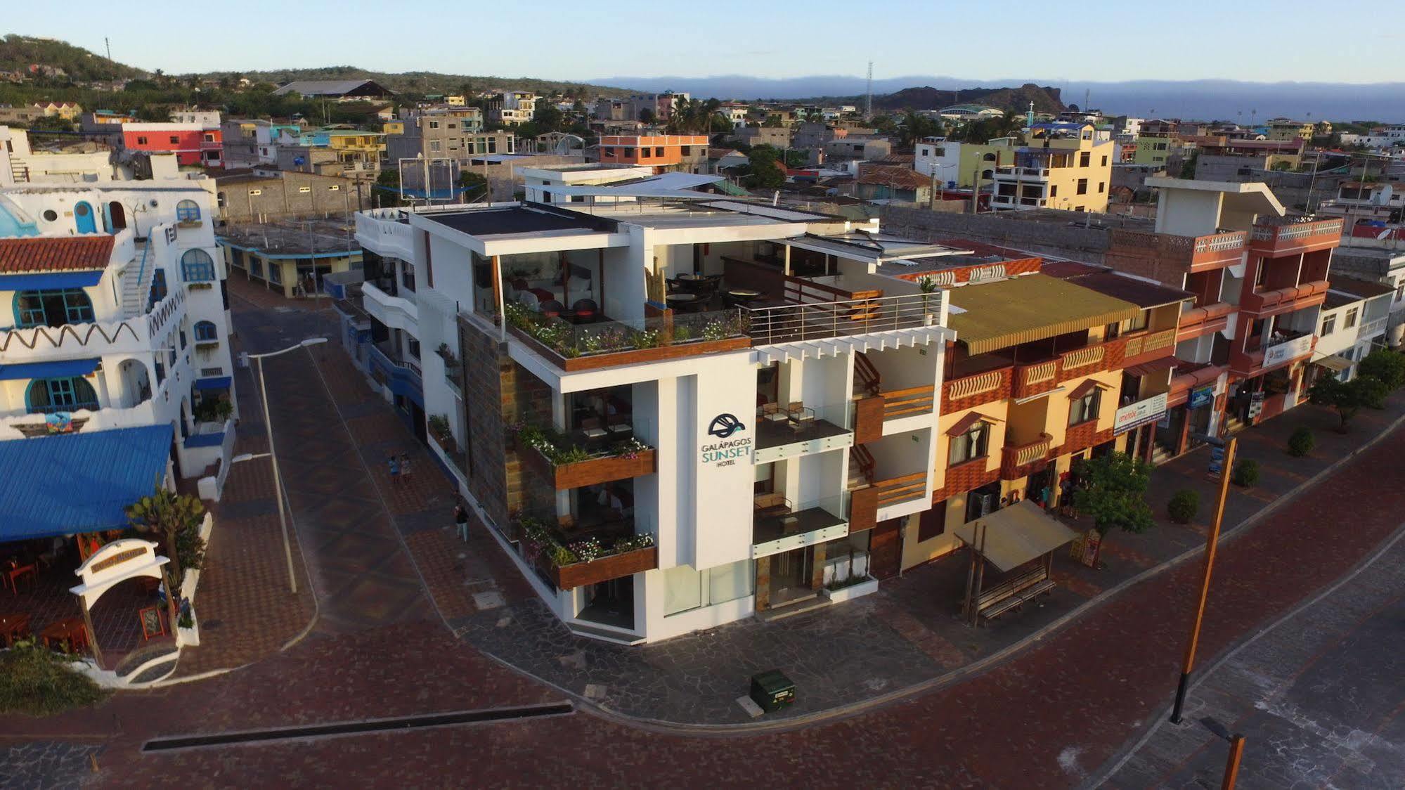 Galapagos Sunset Hotel 푸에르토 바케리조 모레노 외부 사진